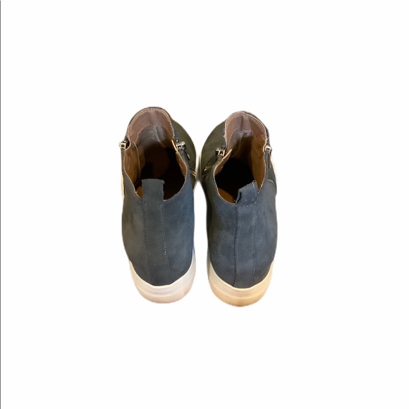 Steve Madden Gray High Top Platform Sneaker - Picture 5 of 6